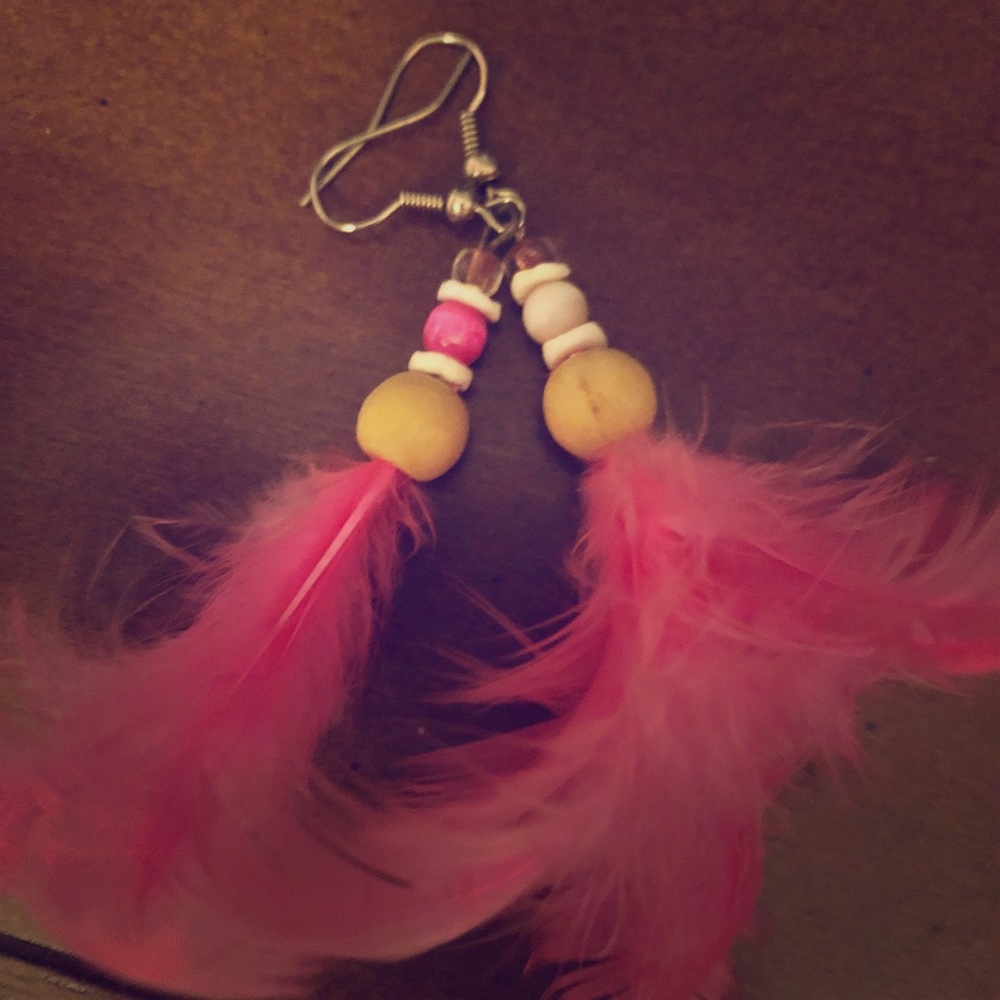 Hot feather earrings